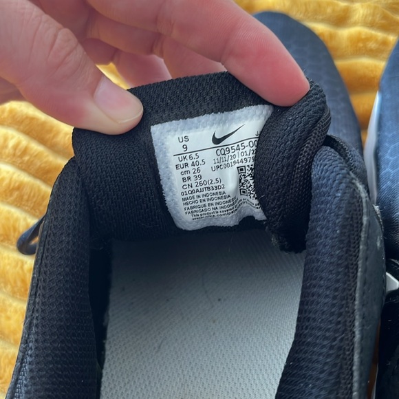 Nike sneakers - Picture 5 of 5